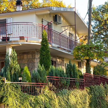 Apartments Cvitini Dvori Garjak Vrlika Exteriér fotografie