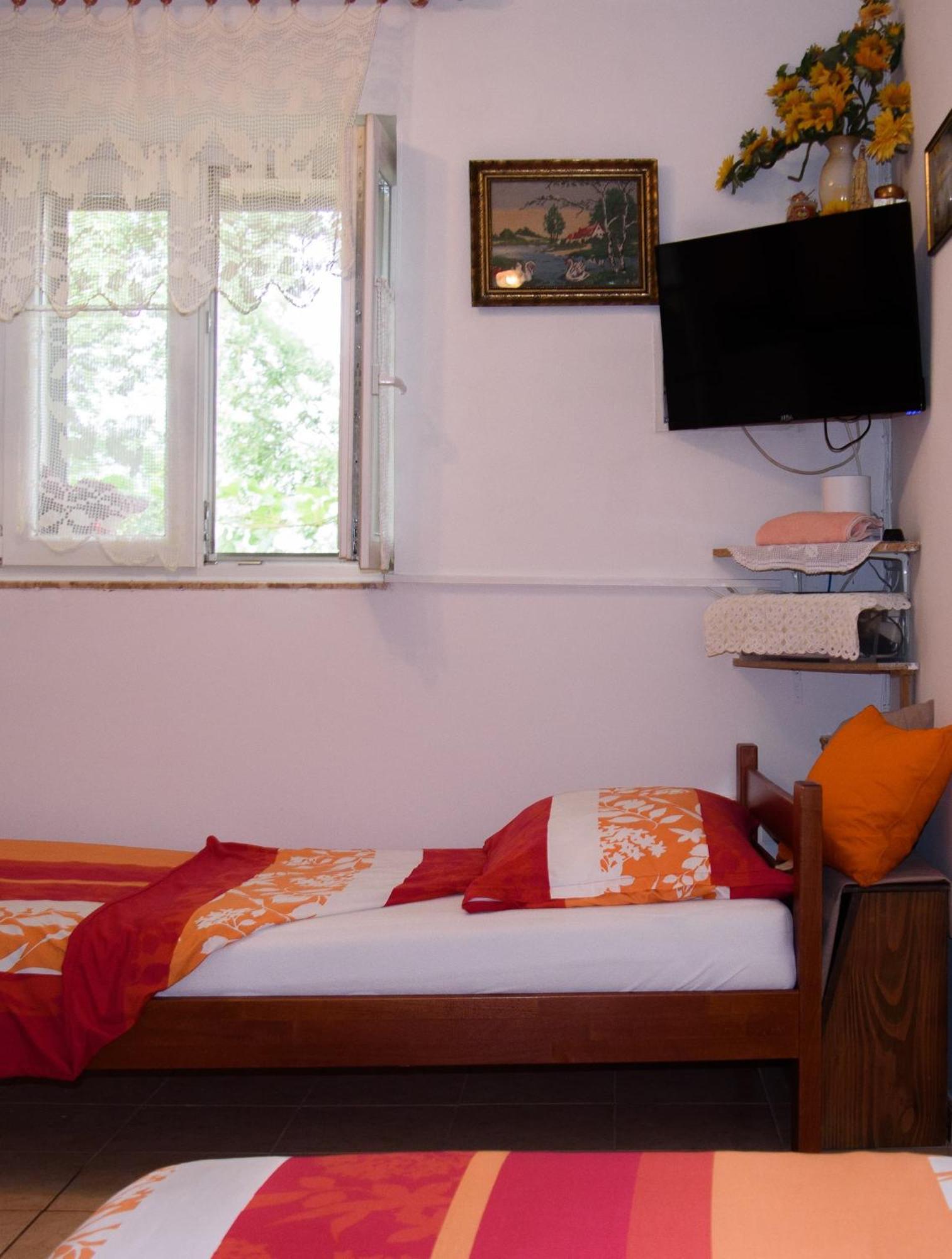 Apartments Cvitini Dvori Garjak Vrlika Exteriér fotografie